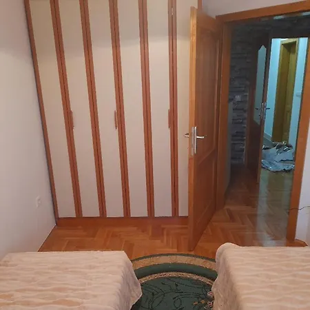 Apartment Silver For 4 To 5 People In The Center Of